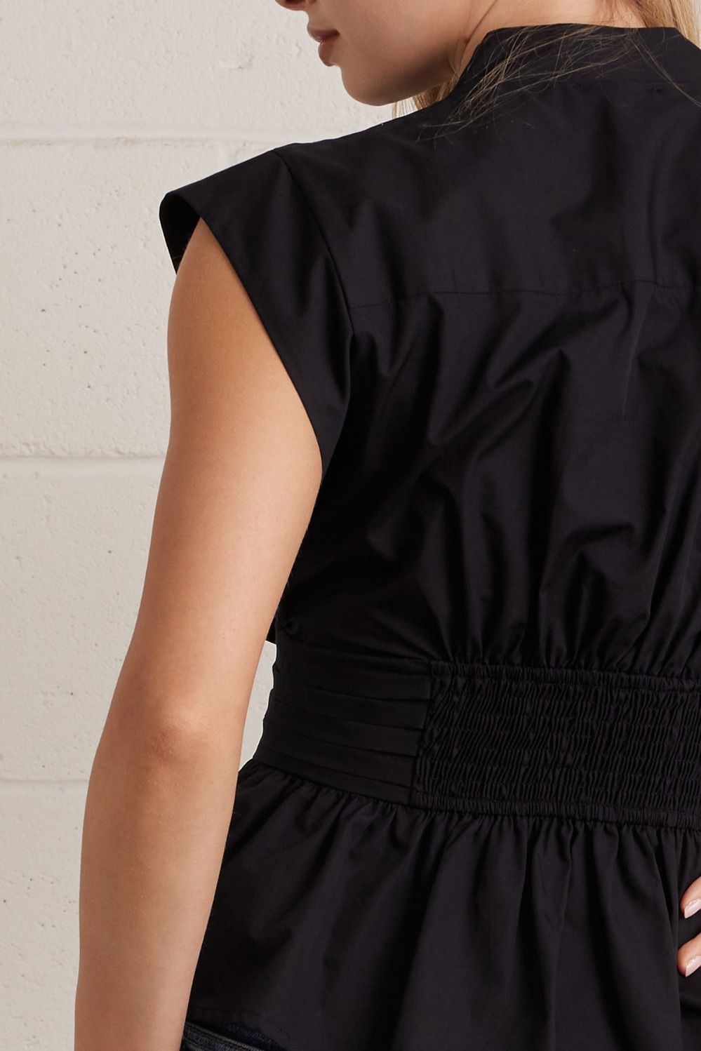 Solid V-Neck Sleeveless Blouse With Tie Waist