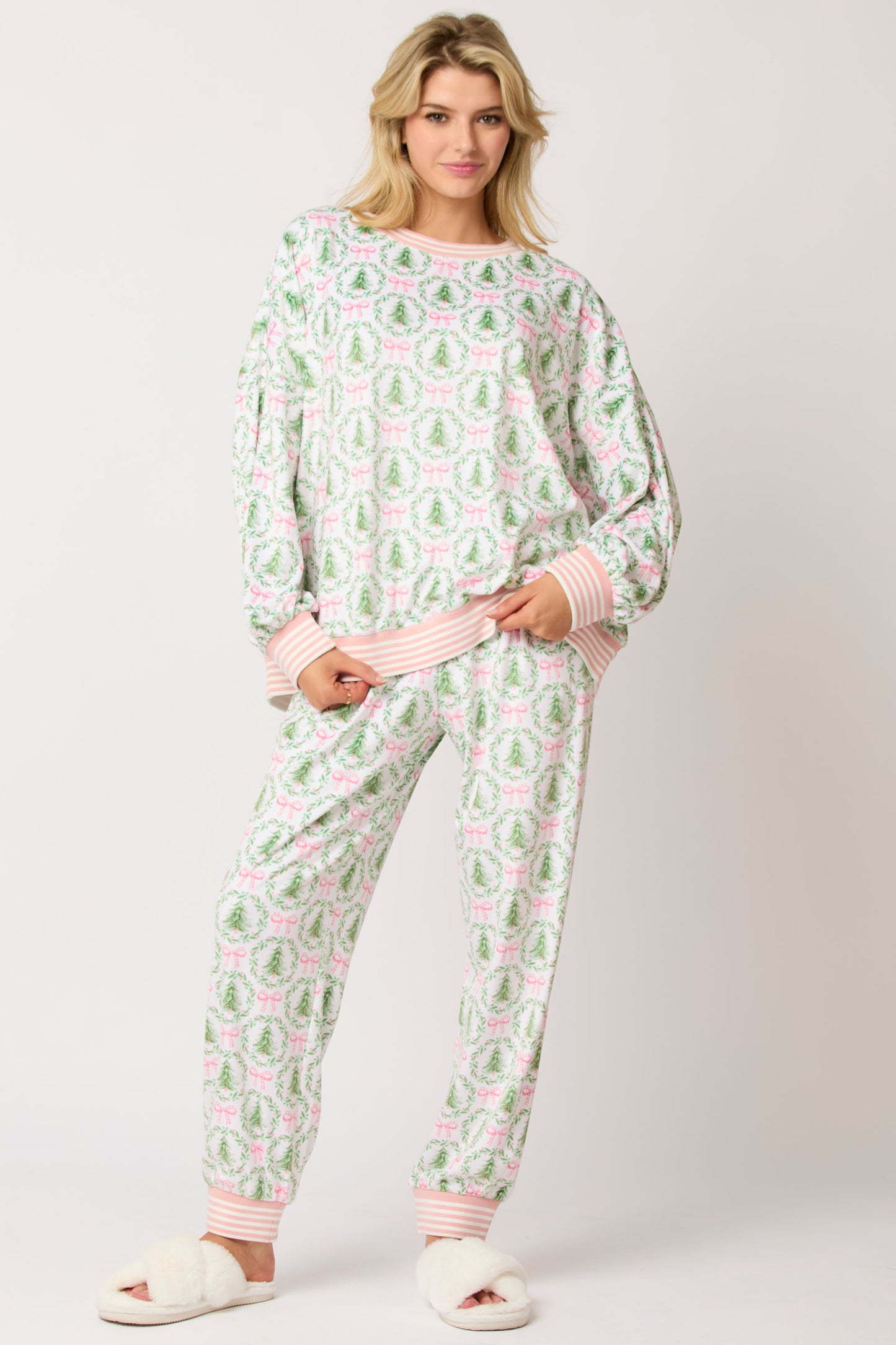 ChristmasTree & Bow Loungewear image 1