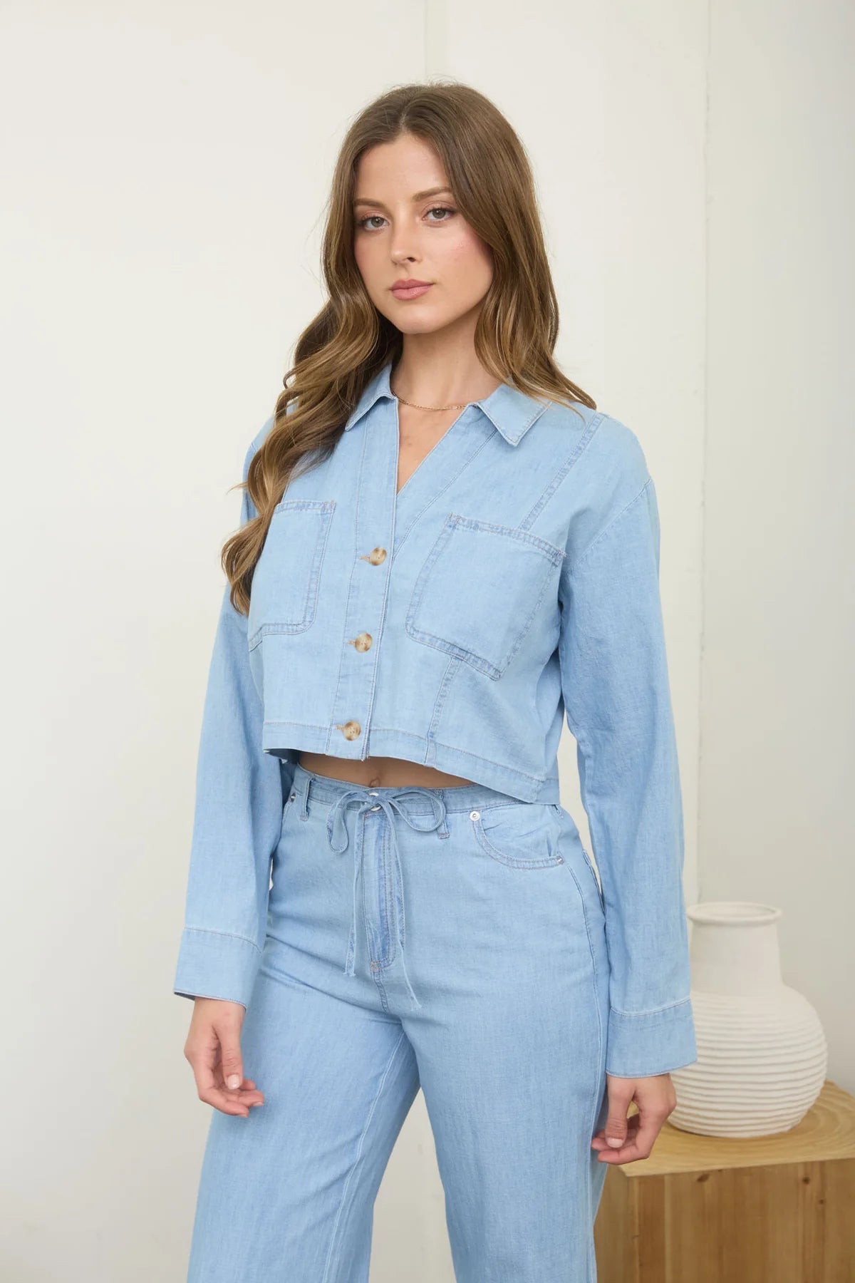 WASHED DENIM LONG SLEEVE CROP TOP