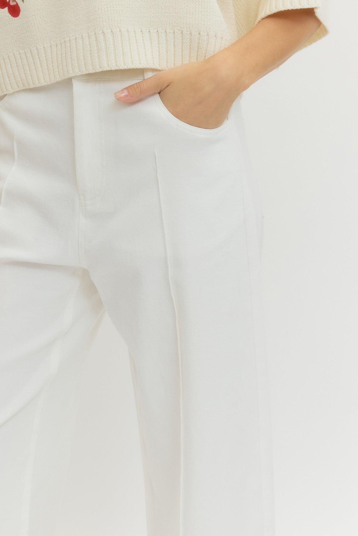 White Ankle Pant with Cuff Hem