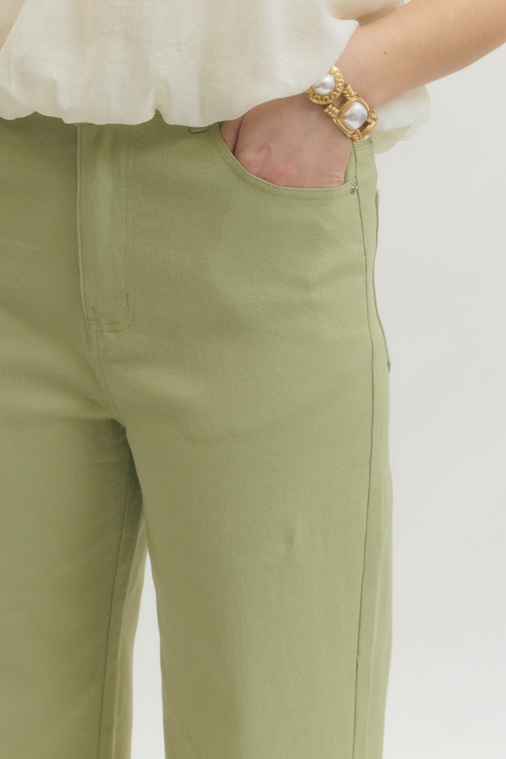 Scallop Eyelet Hem Ankle-Length Pant