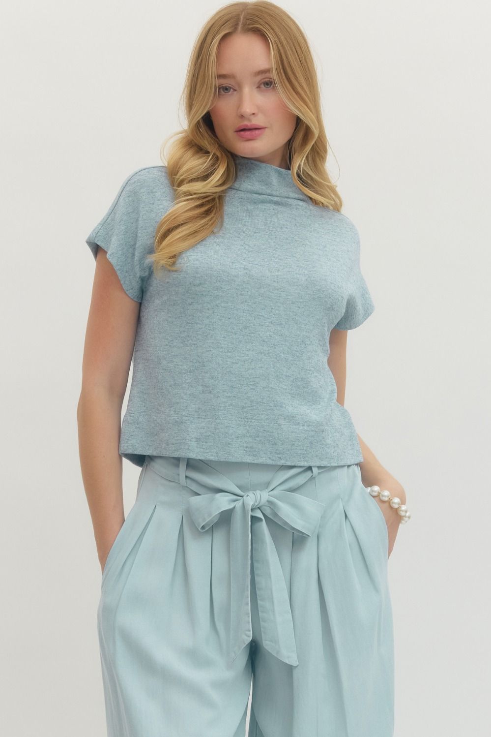 Solid Knit Mock Neck Pullover Top