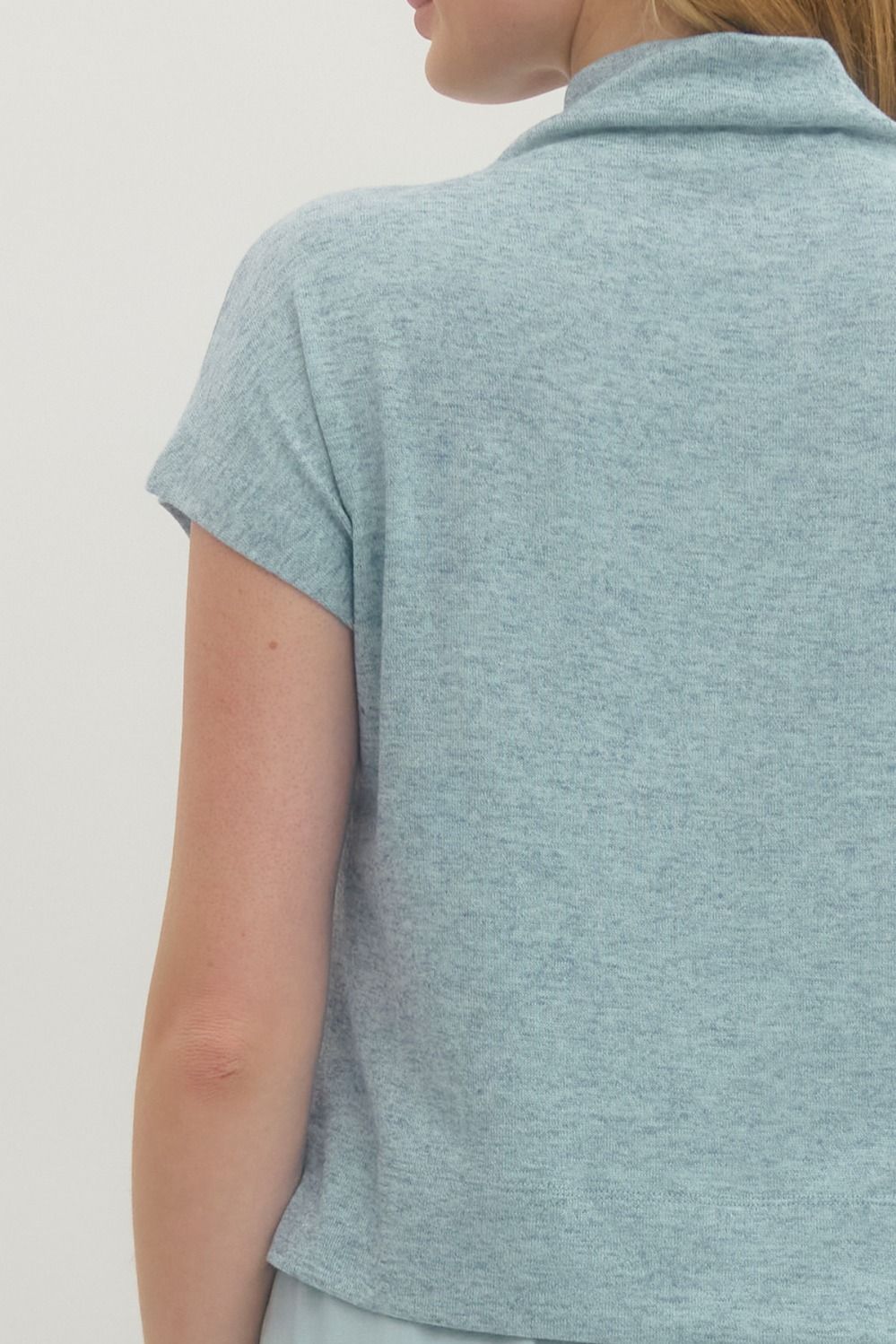 Solid Knit Mock Neck Pullover Top
