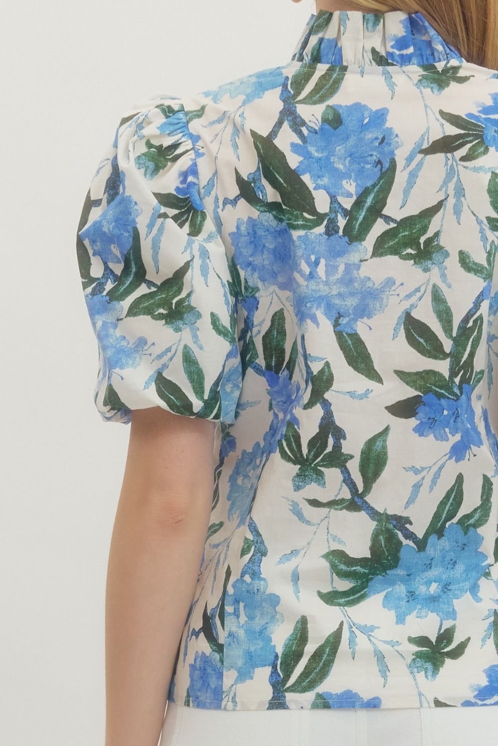 Floral Print Puff Sleeve V-Neck Button Up Top