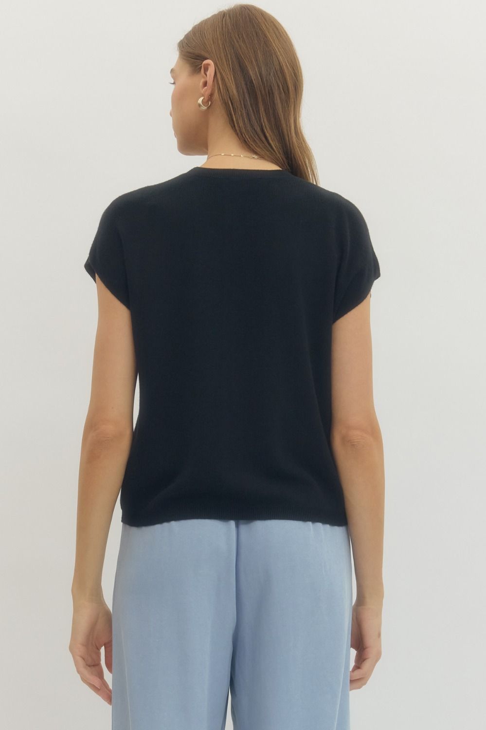 Solid Cap Sleeve Knit Top Featuring Round Neck