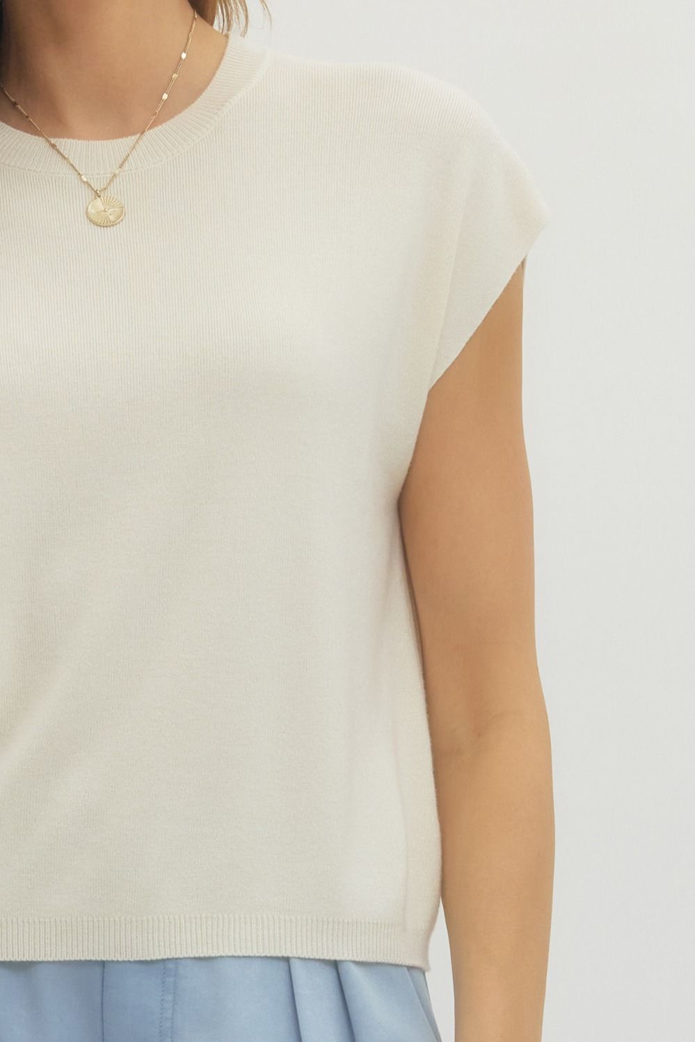 Solid Cap Sleeve Knit Top Featuring Round Neck