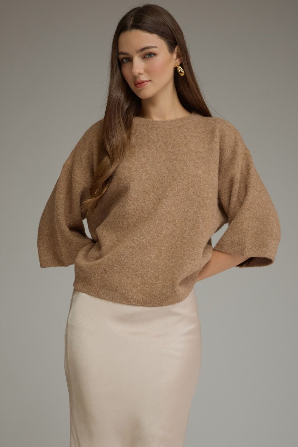 Solid 3/4 Sleeve Sweater Round Neck