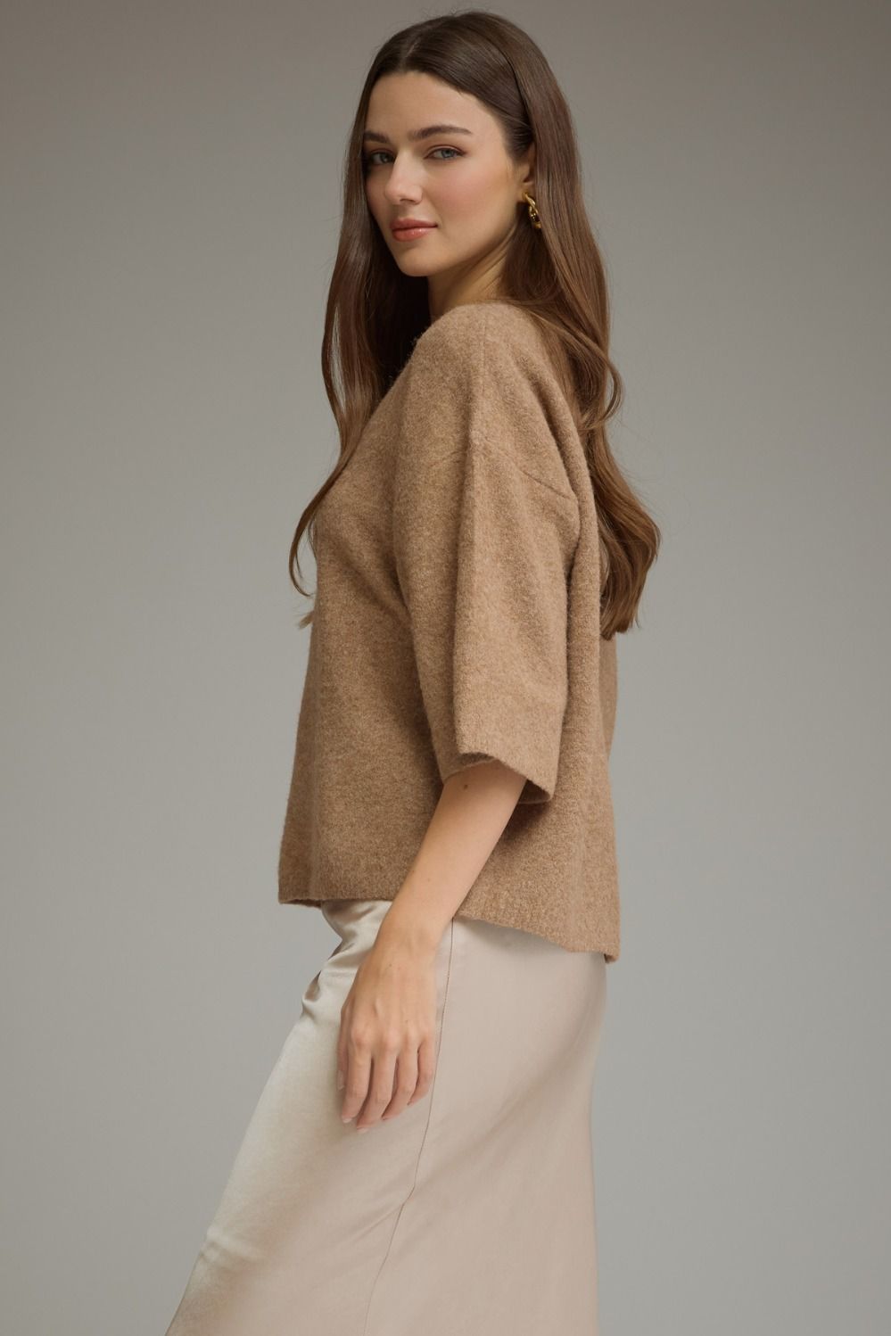 Solid 3/4 Sleeve Sweater Round Neck