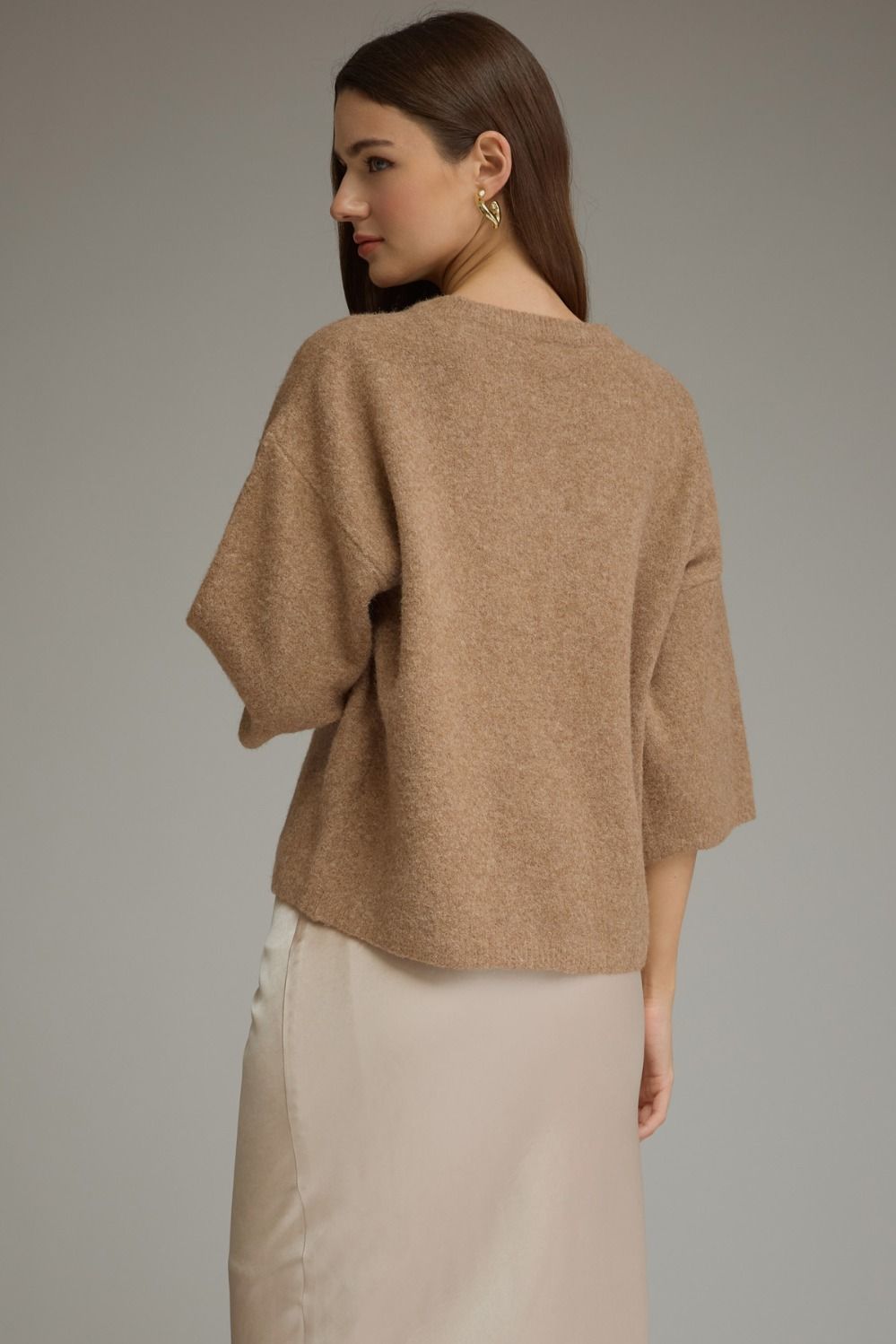 Solid 3/4 Sleeve Sweater Round Neck