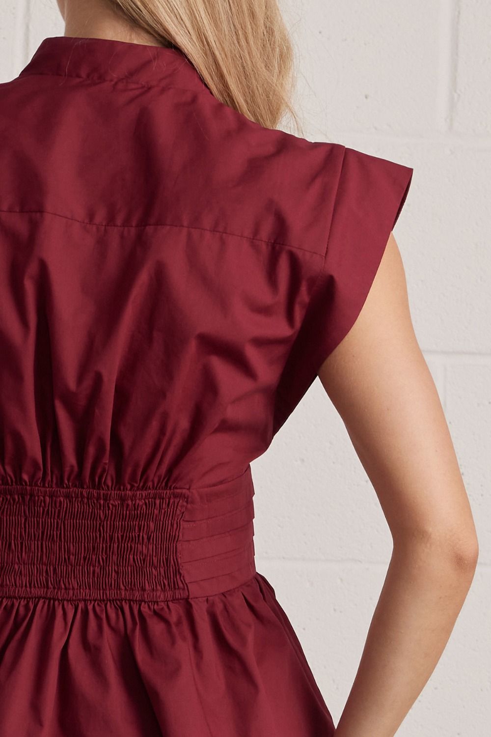 Solid V-Neck Sleeveless Blouse With Tie Waist