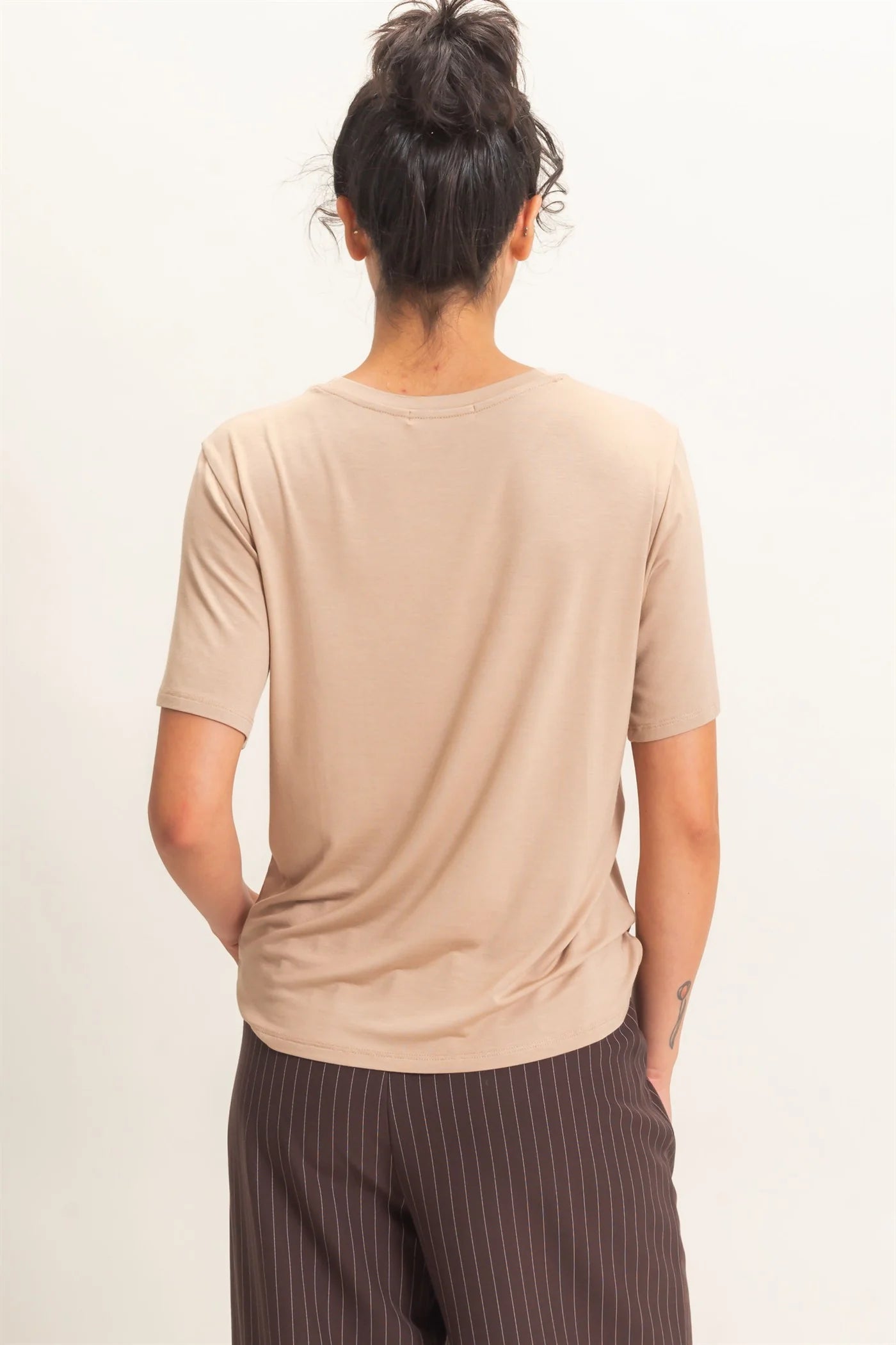 Classic Crew Neck Pocket T-Shirt