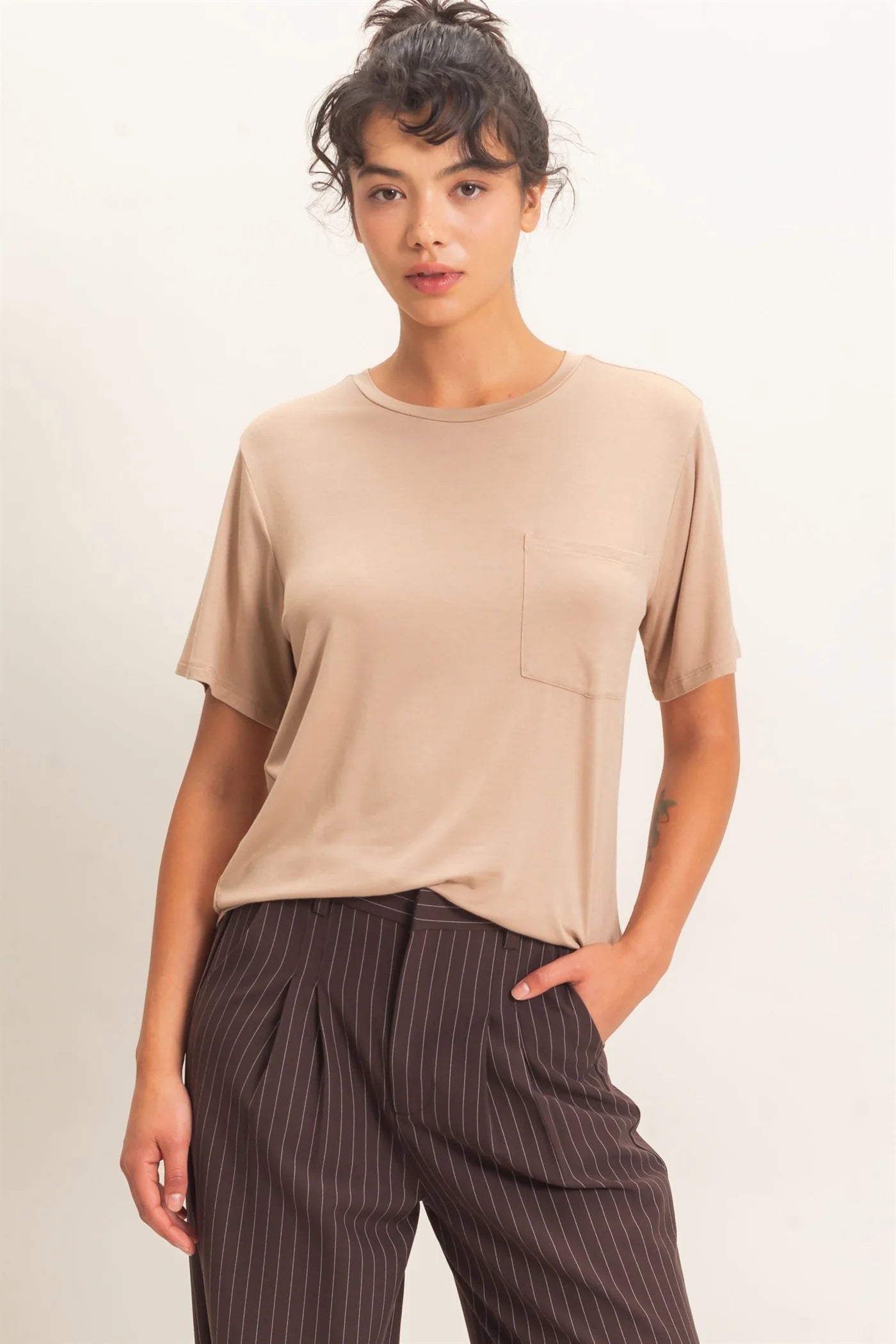 Classic Crew Neck Pocket T-Shirt